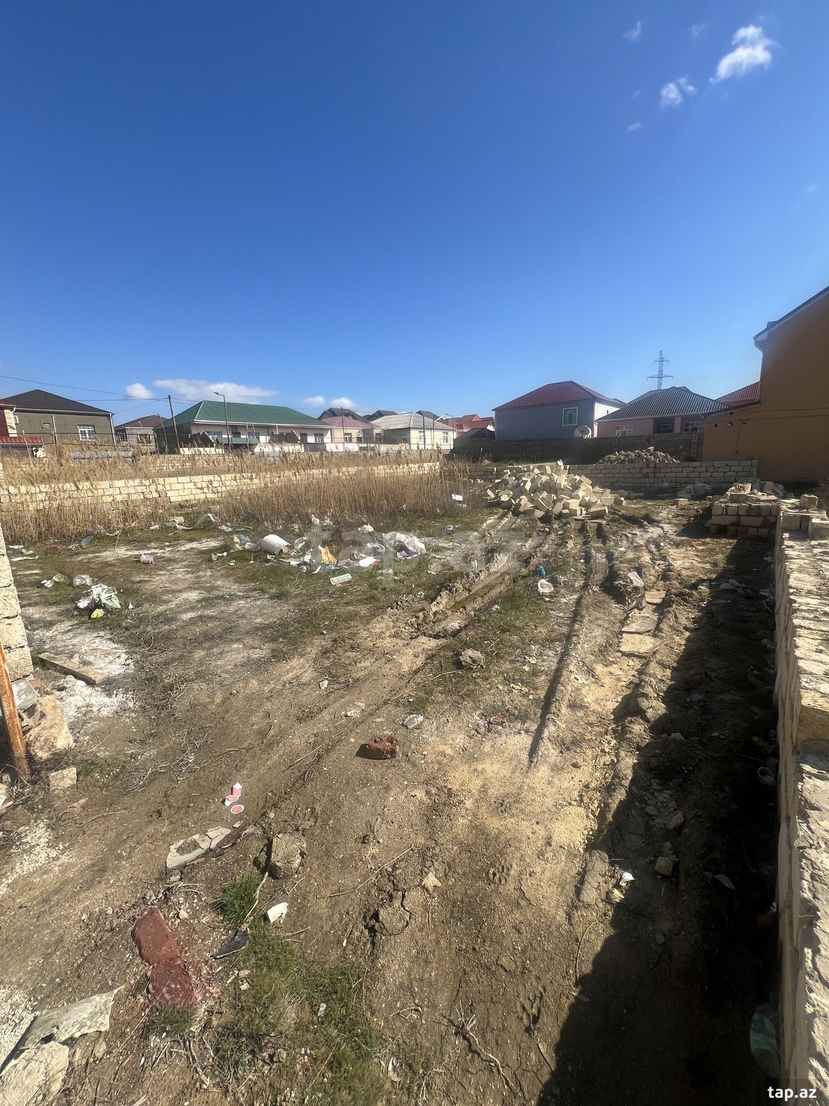 Torpaq satılır, Suraxanı, Bakı