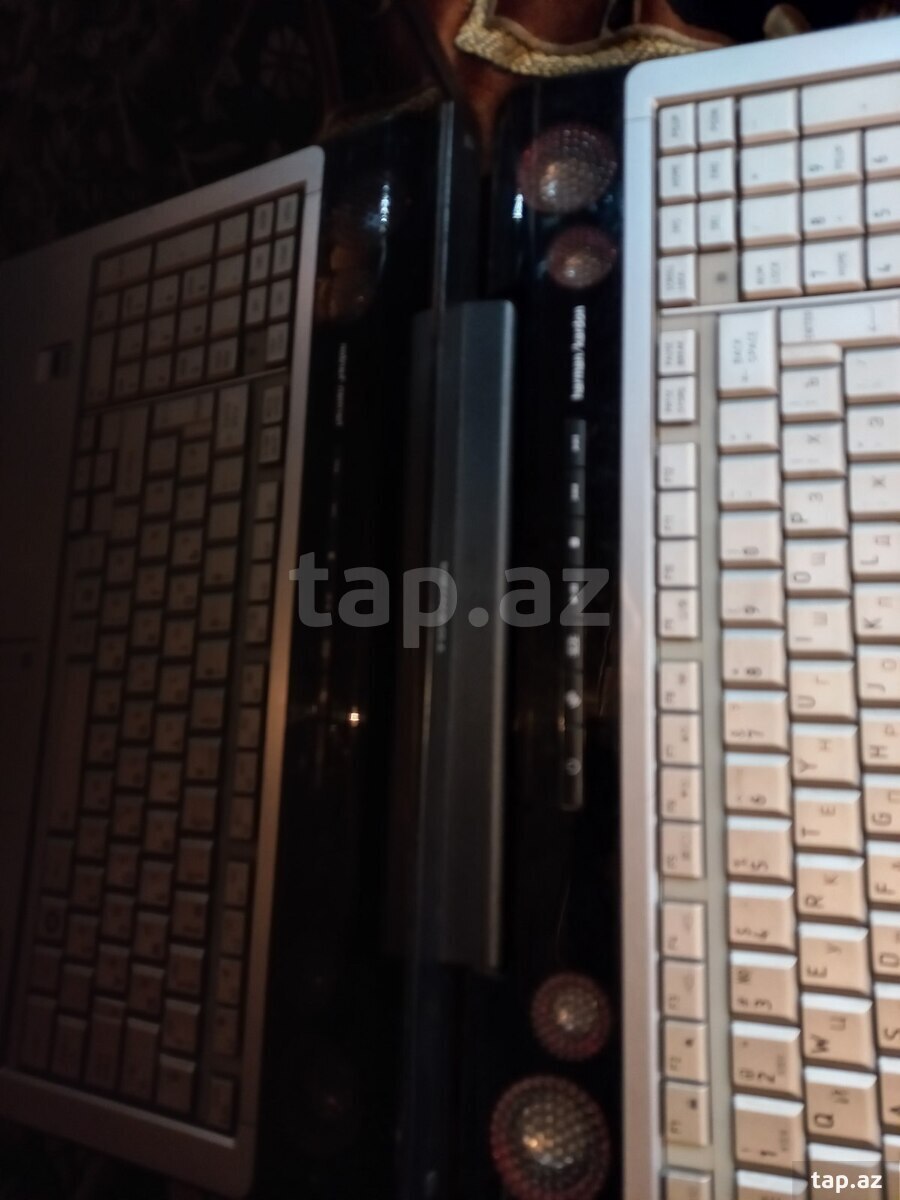 Noutbuk Toshiba  (4)