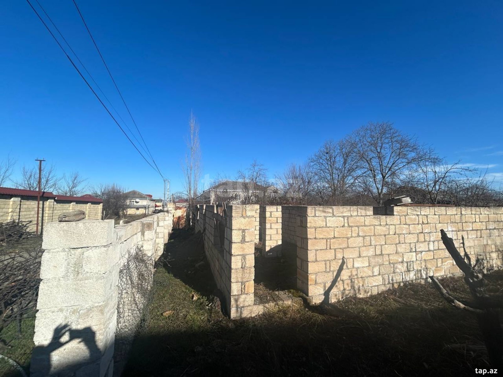 Torpaq satılır, Quba