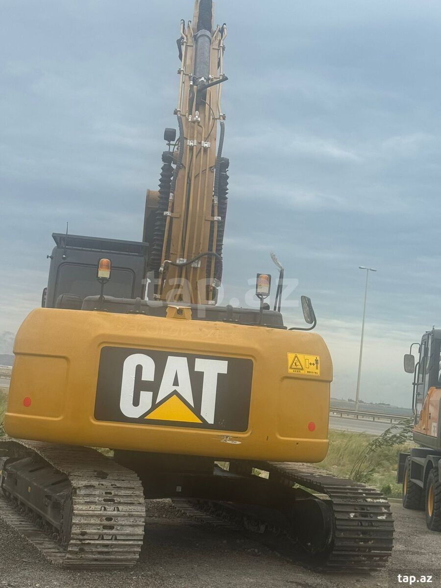 Ekskavatorlar Cat, 2023 il (3)