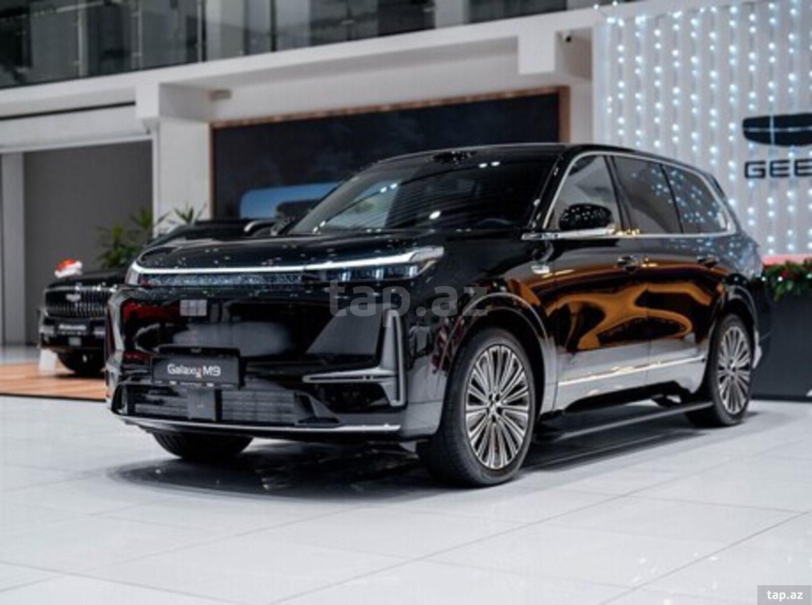 Geely Galaxy M9 elektron ayaqaltı