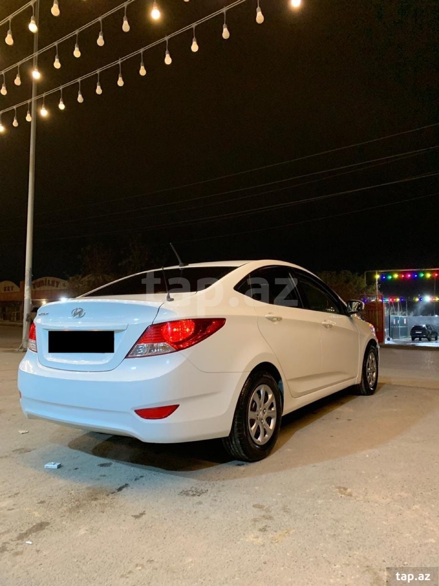 Hyundai Accent, 2012 il (3)