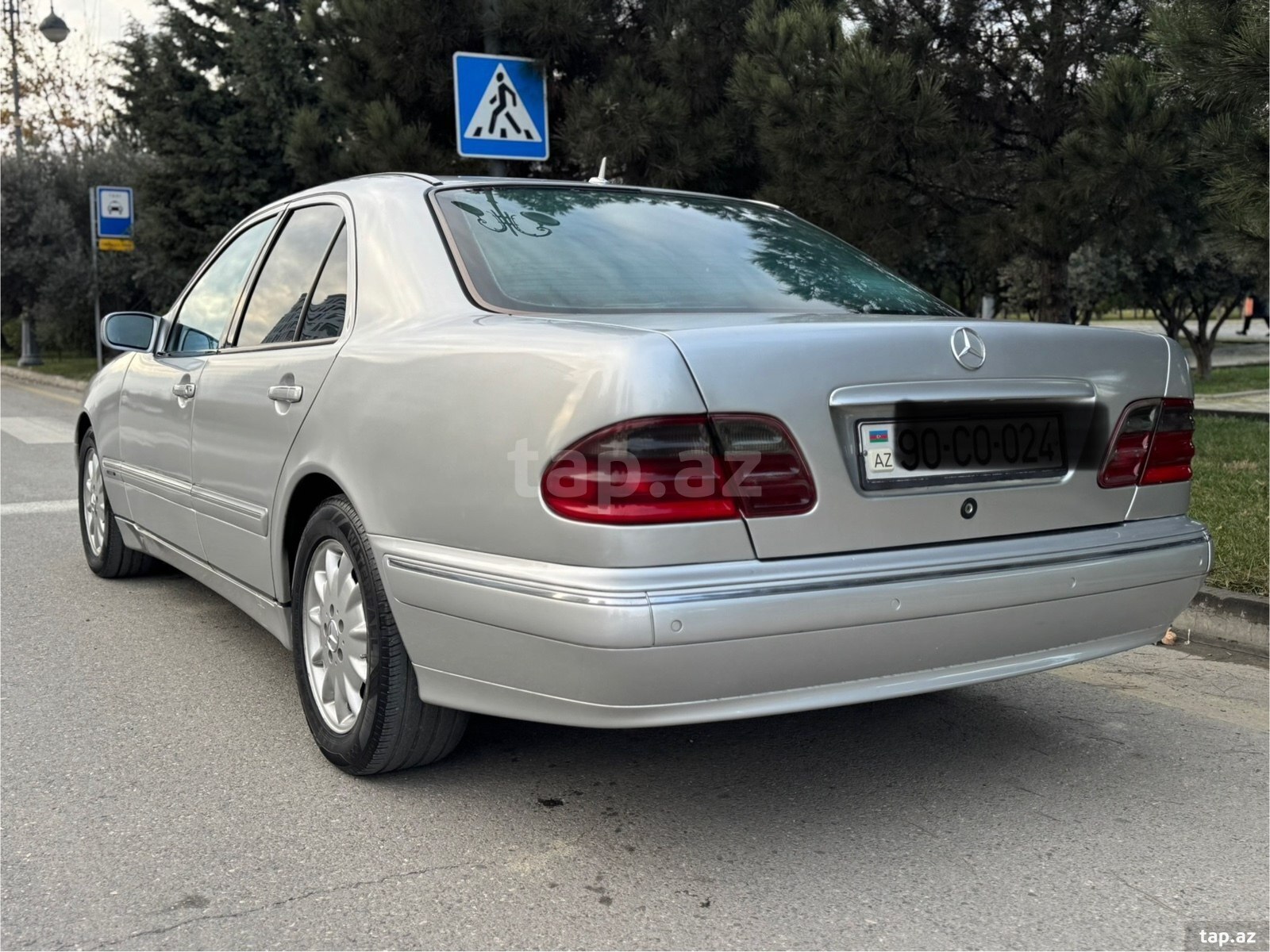 Mercedes E 270, 2000 il (5)