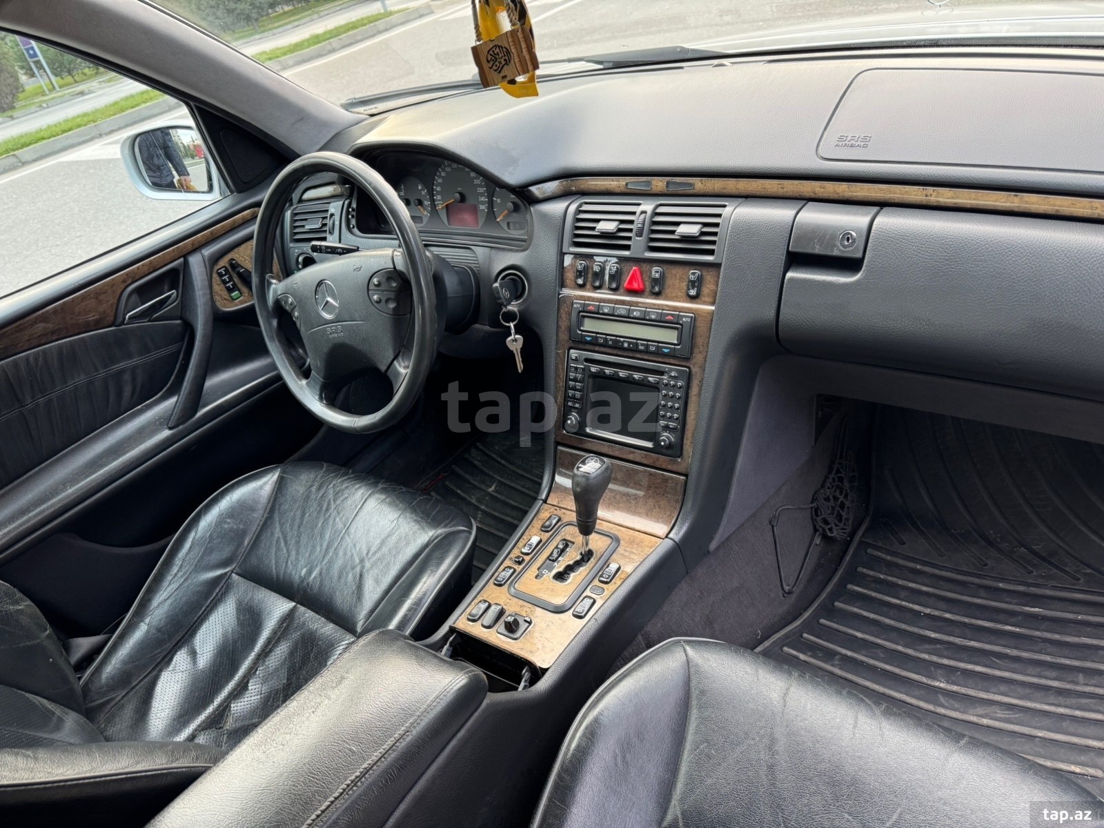Mercedes E 270, 2000 il (13)