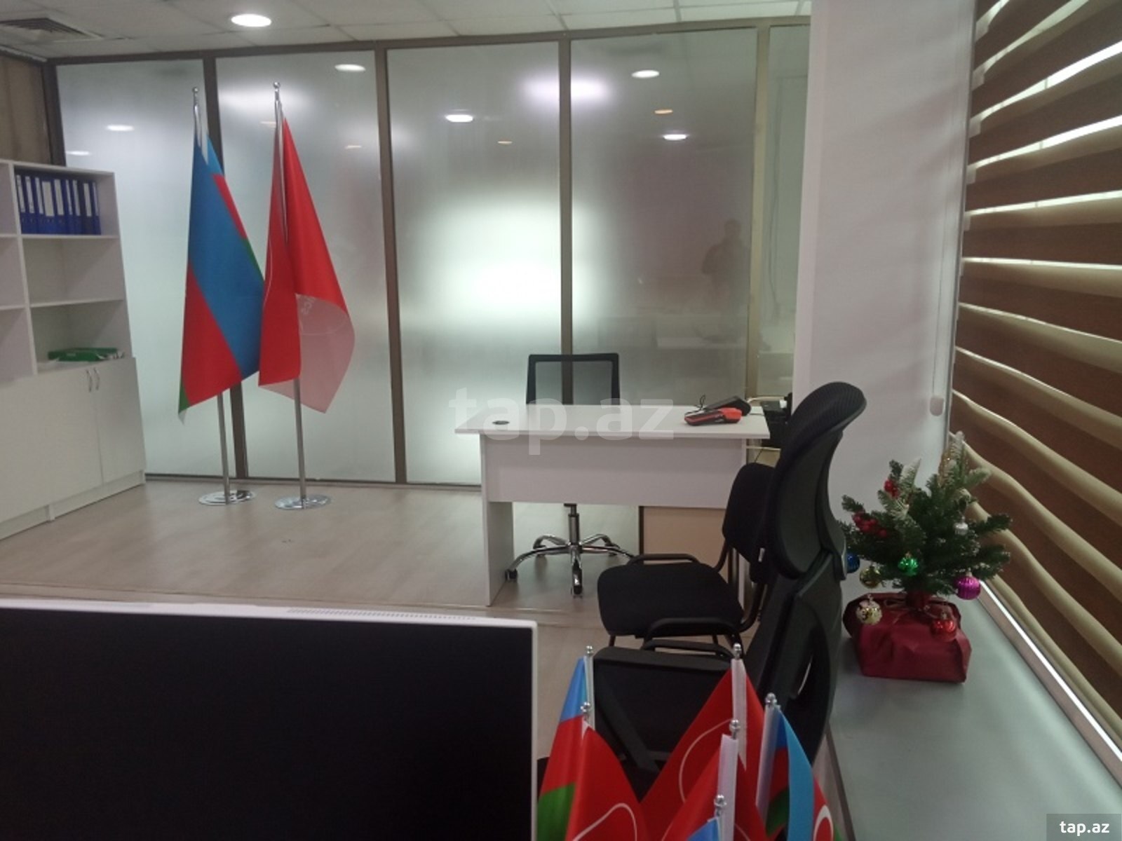 Ofis icarəyə verilir, Əhməd Rəcəbli küç. (4)
