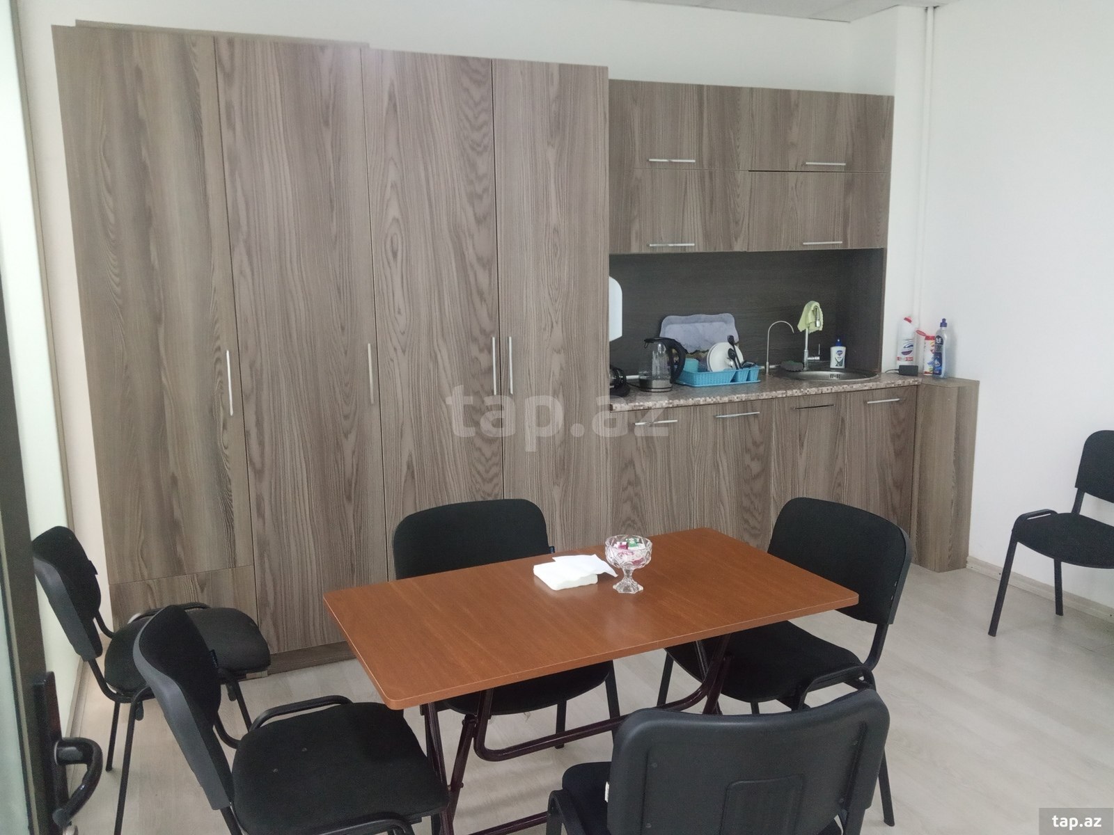 Ofis icarəyə verilir, Əhməd Rəcəbli küç. (11)