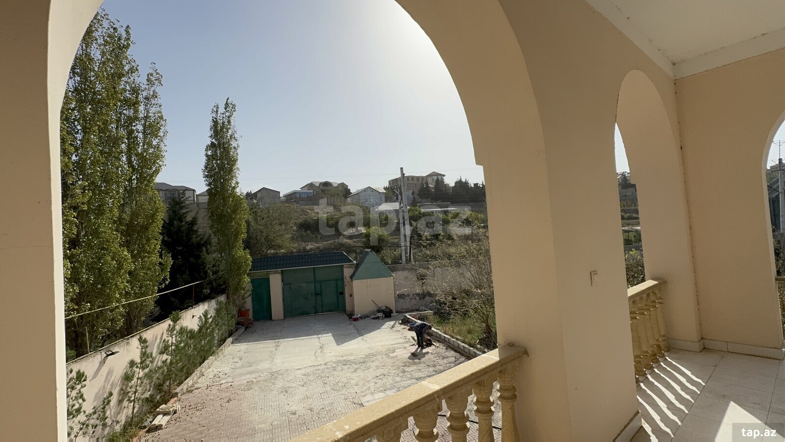 Bağ evi, Novxanı qəs. (10)