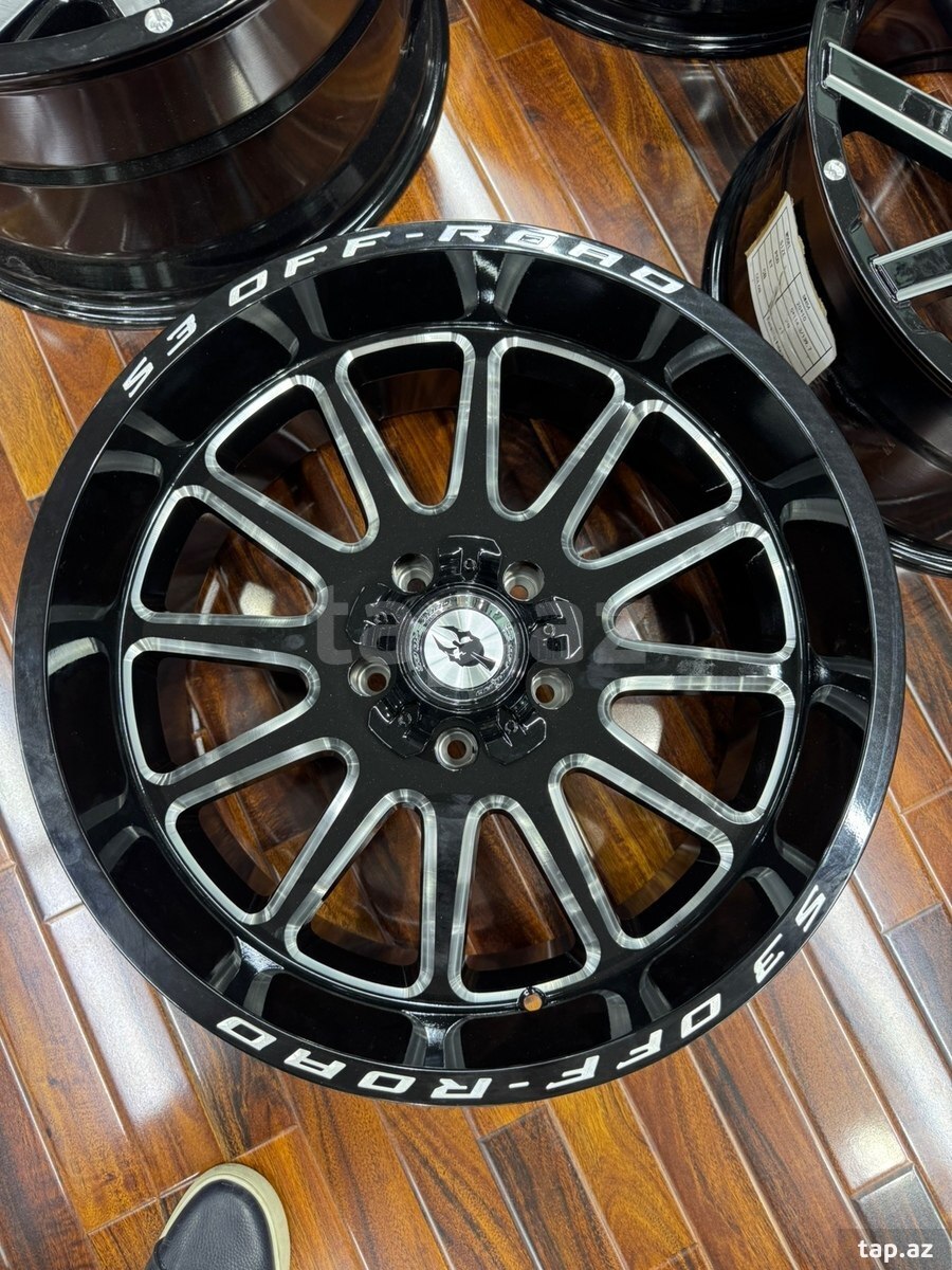 Jeep Wrangler diski R20