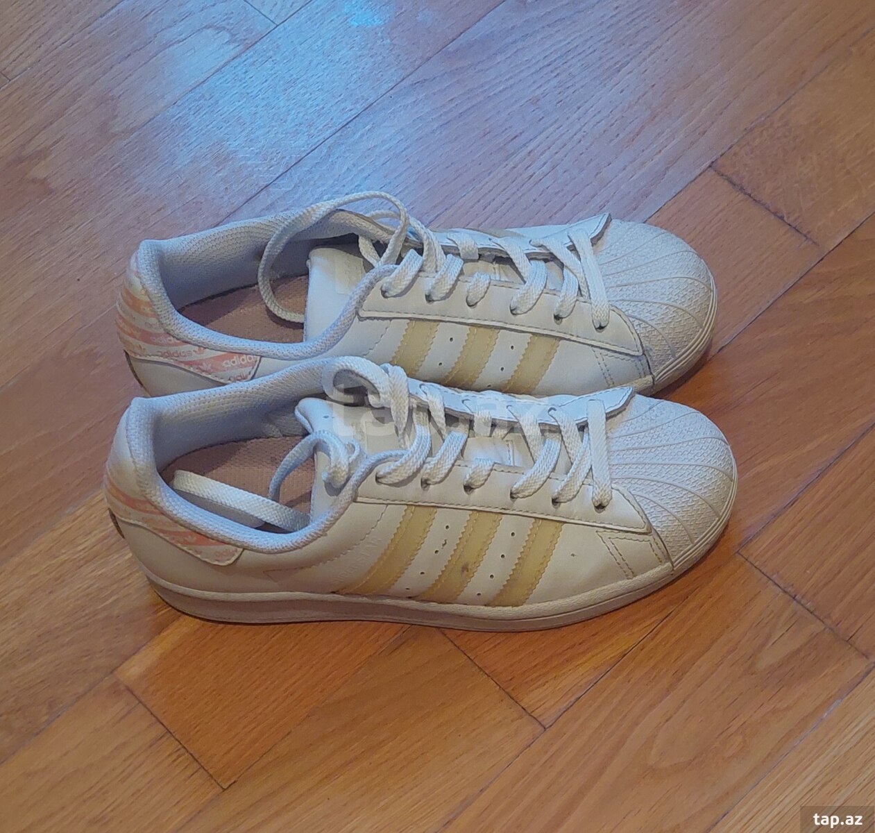 İdman ayaqqabısı Adidas