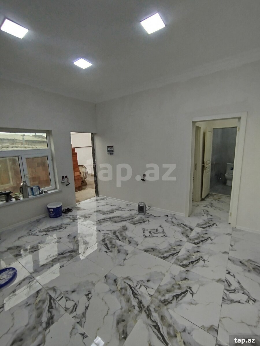Həyət evi, Polad Həşimov küç.  (12)