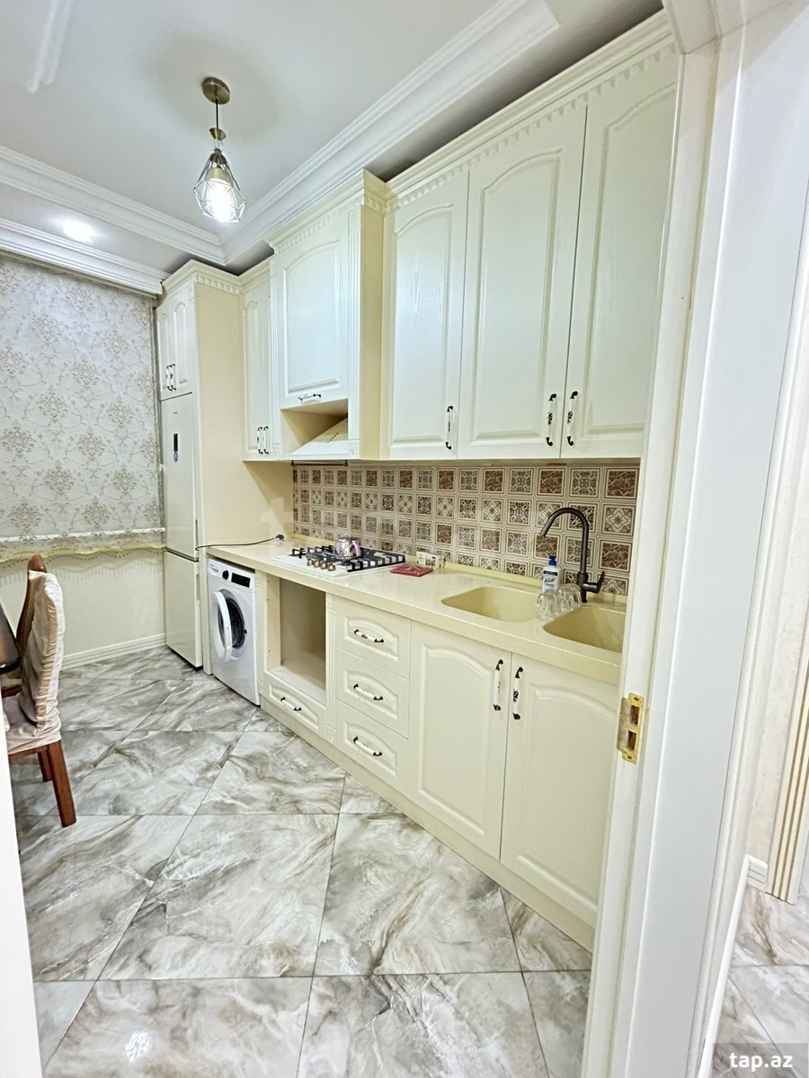 2-otaqlı yeni tikili kirayə verilir, 18-ci mkr., 79 m² (13)