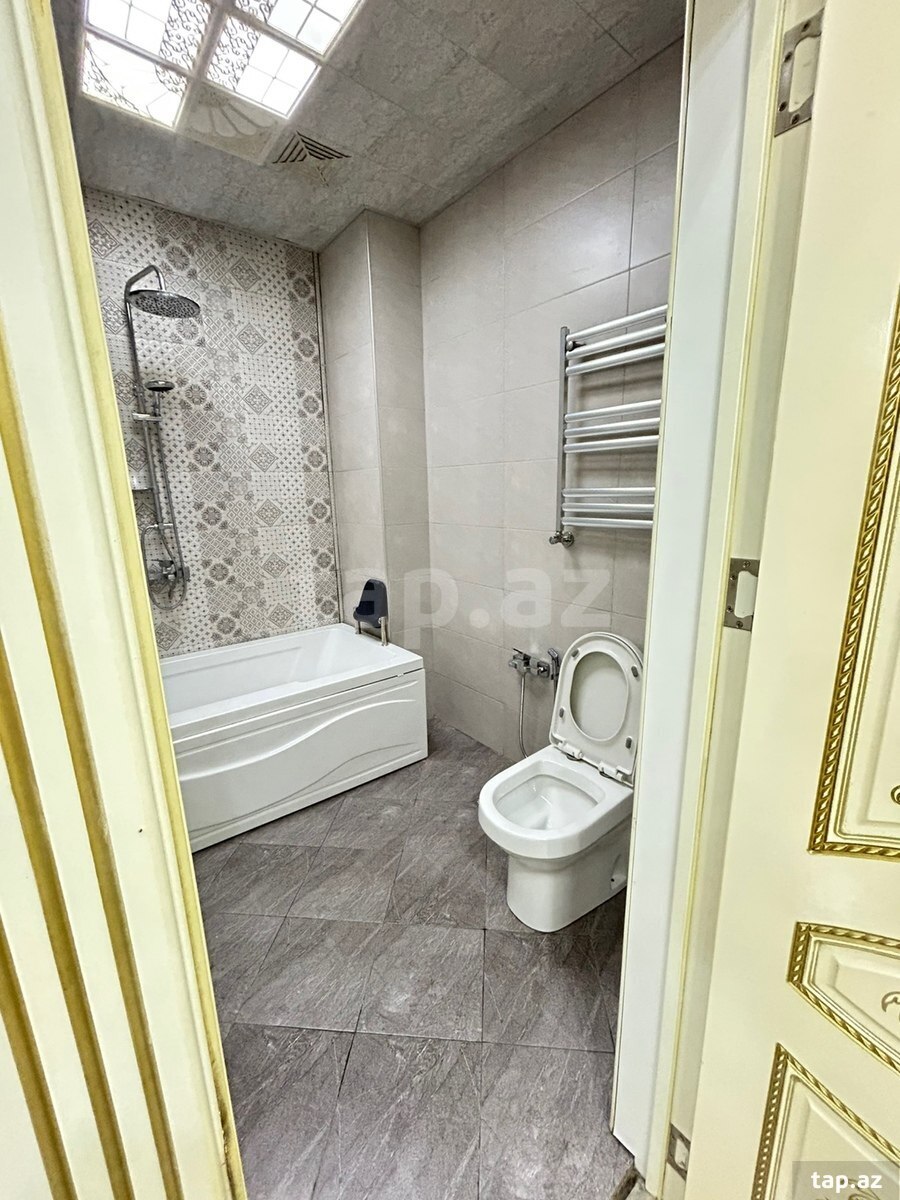 2-otaqlı yeni tikili kirayə verilir, 18-ci mkr., 79 m² (12)