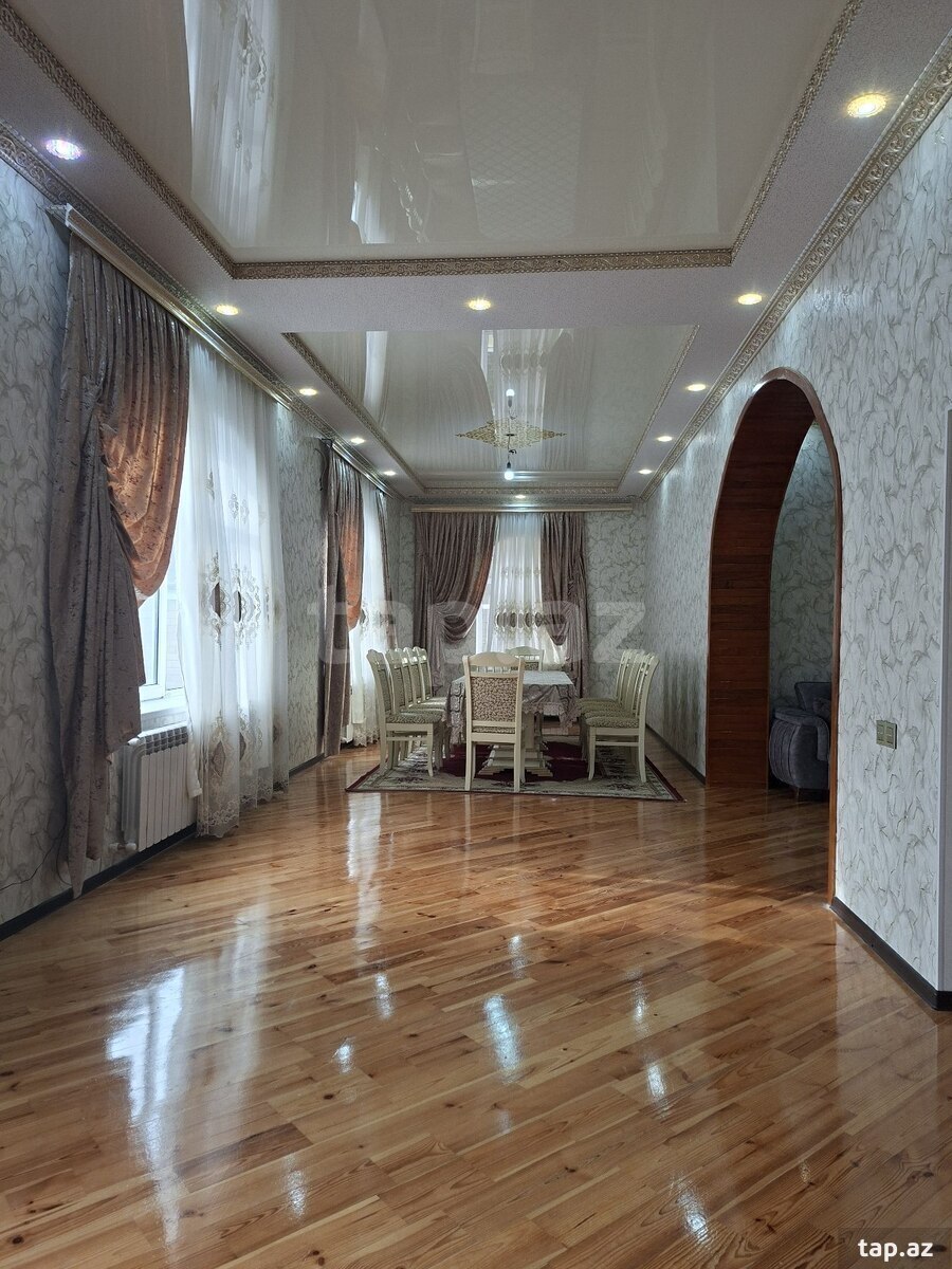 6 otaqlı həyət evi satılır, Şəki