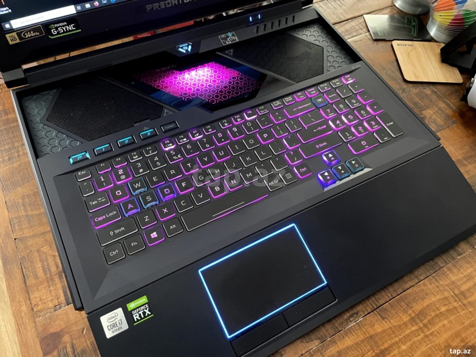 Acer predator Helios 700 (10)