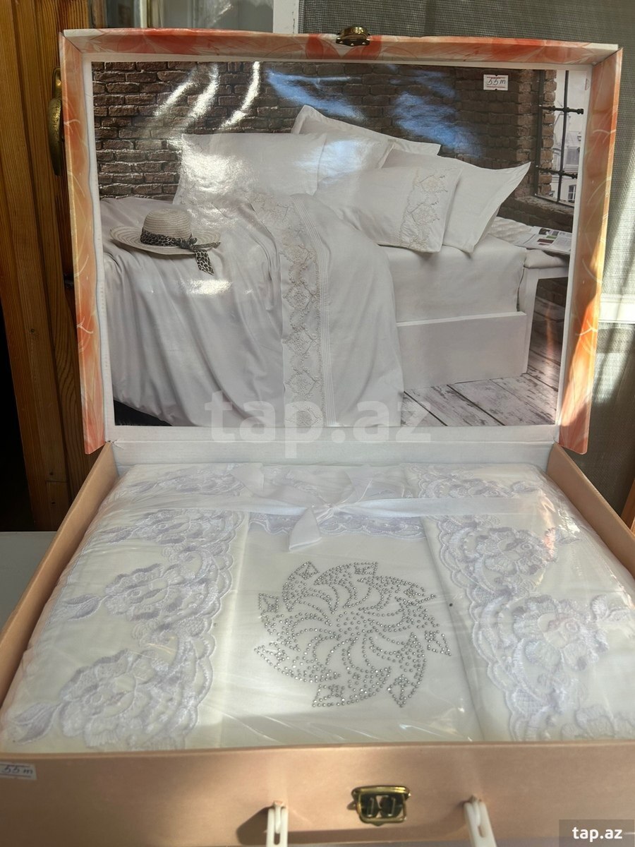 Ağ yataq dəsti (2)