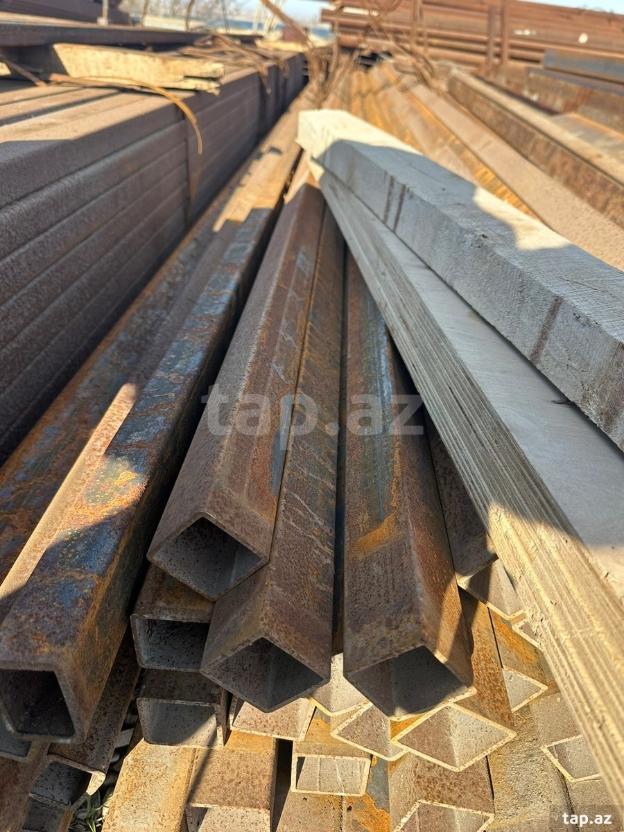 Profil 50x50x3mm  (2)
