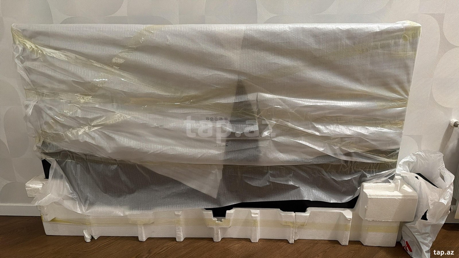 Televizor Samsung QE85Q95TAU (9)