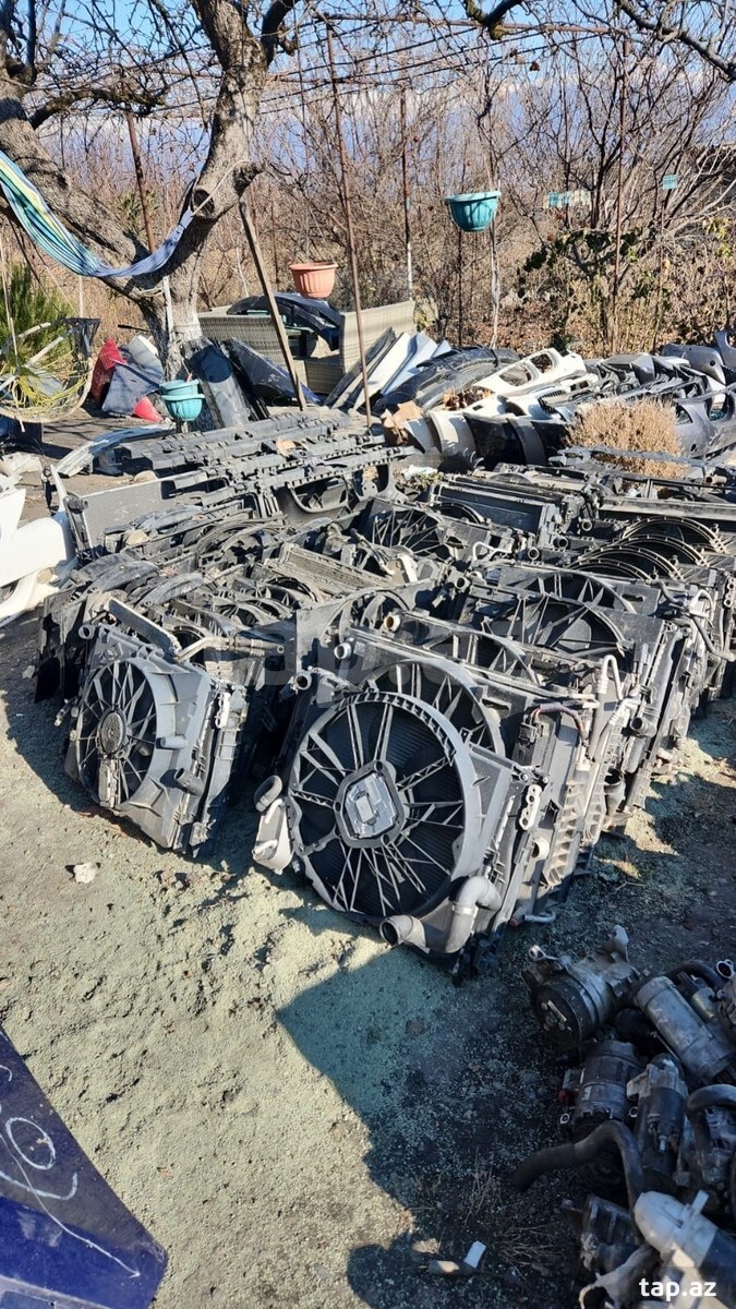 "BMW E60" elektro pəri