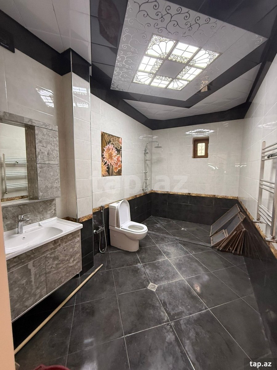 Həyət evi, Saray qəs. (11)