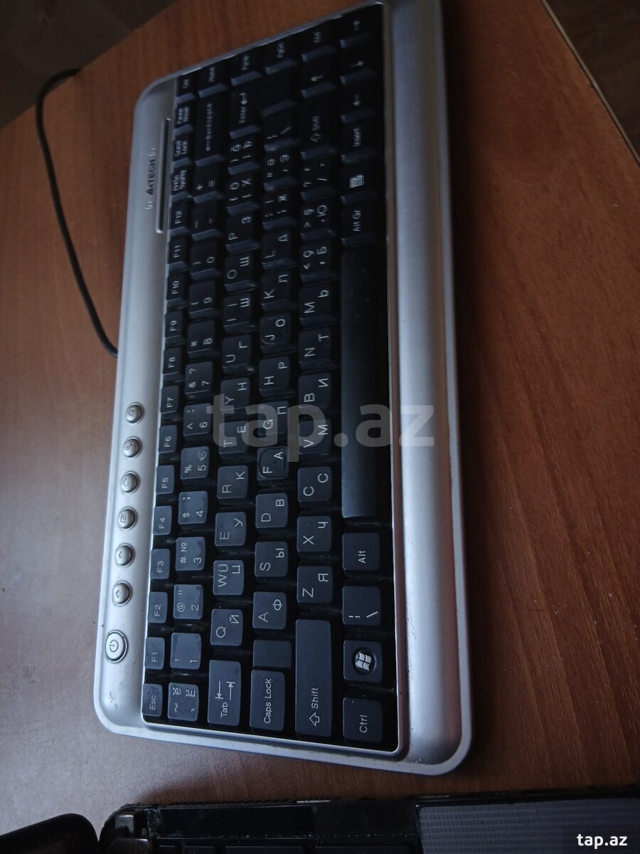 Noutbuk Toshiba (5)