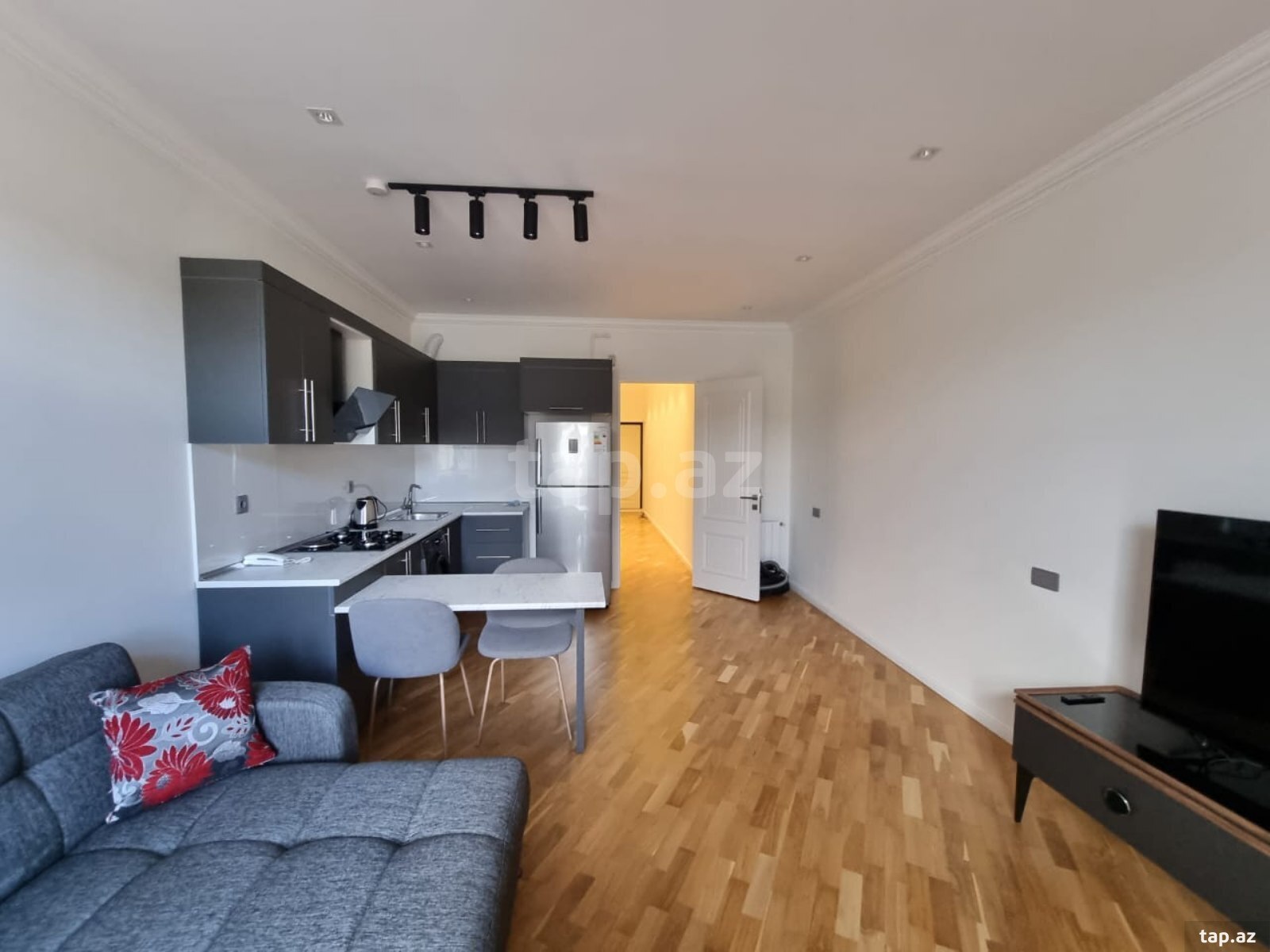 2-otaqlı mənzil kirayə verilir, İçərişəhər m., 60 m² (8)