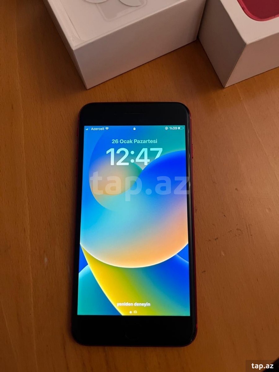 Apple iPhone 8 Plus Red 64GB (2)