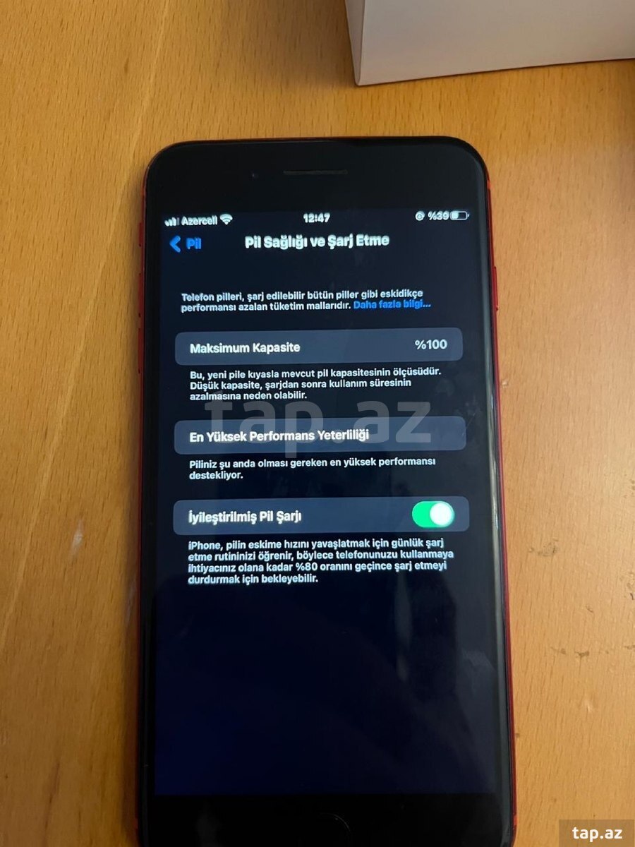 Apple iPhone 8 Plus Red 64GB (4)