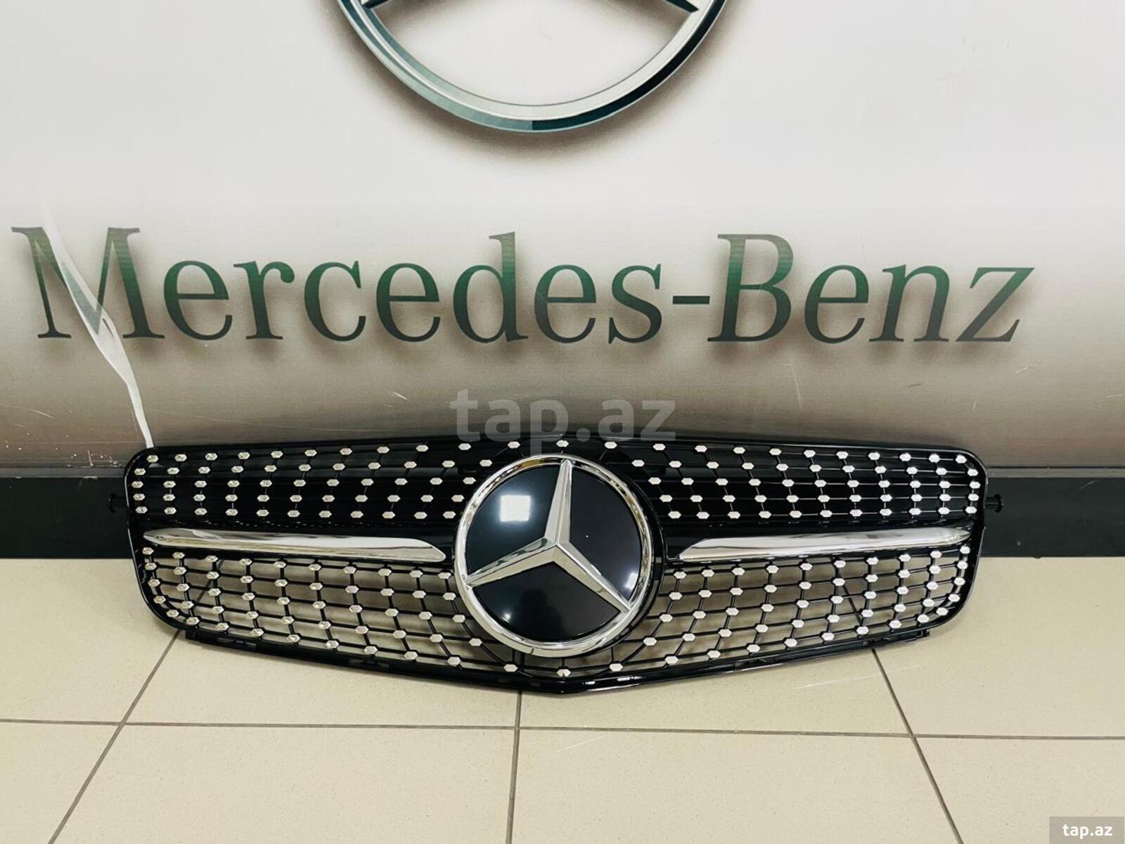 Mercedes W203 2008-2013 radiator barmaqlığı