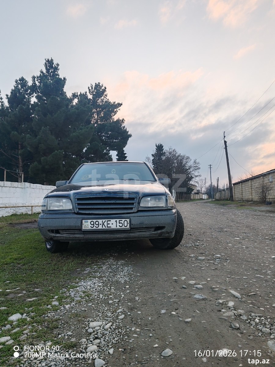 Mercedes C 280, 1995 il (6)