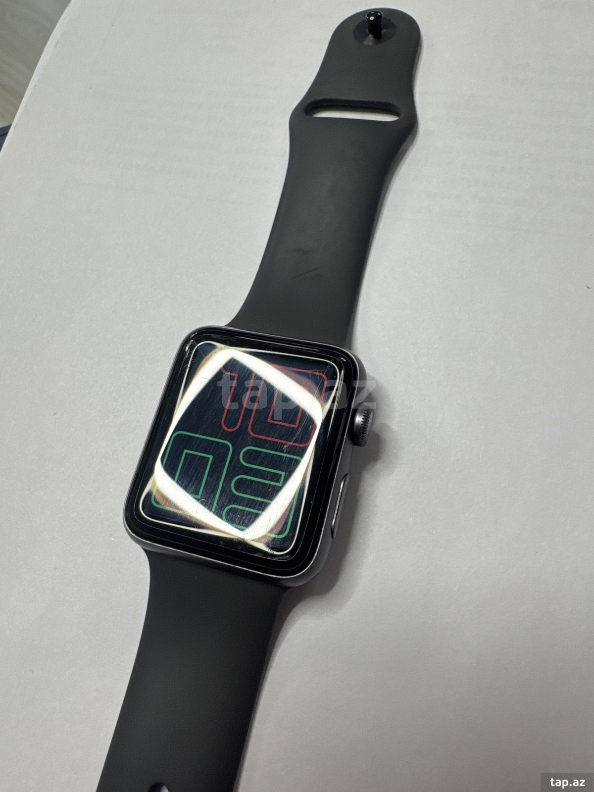 Apple Watch Series 3 Aluminum Space Gray 42mm (2)