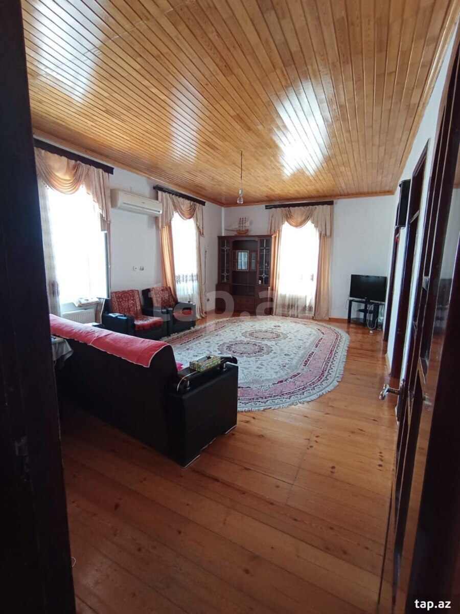 Həyət evi, Binə qəs.