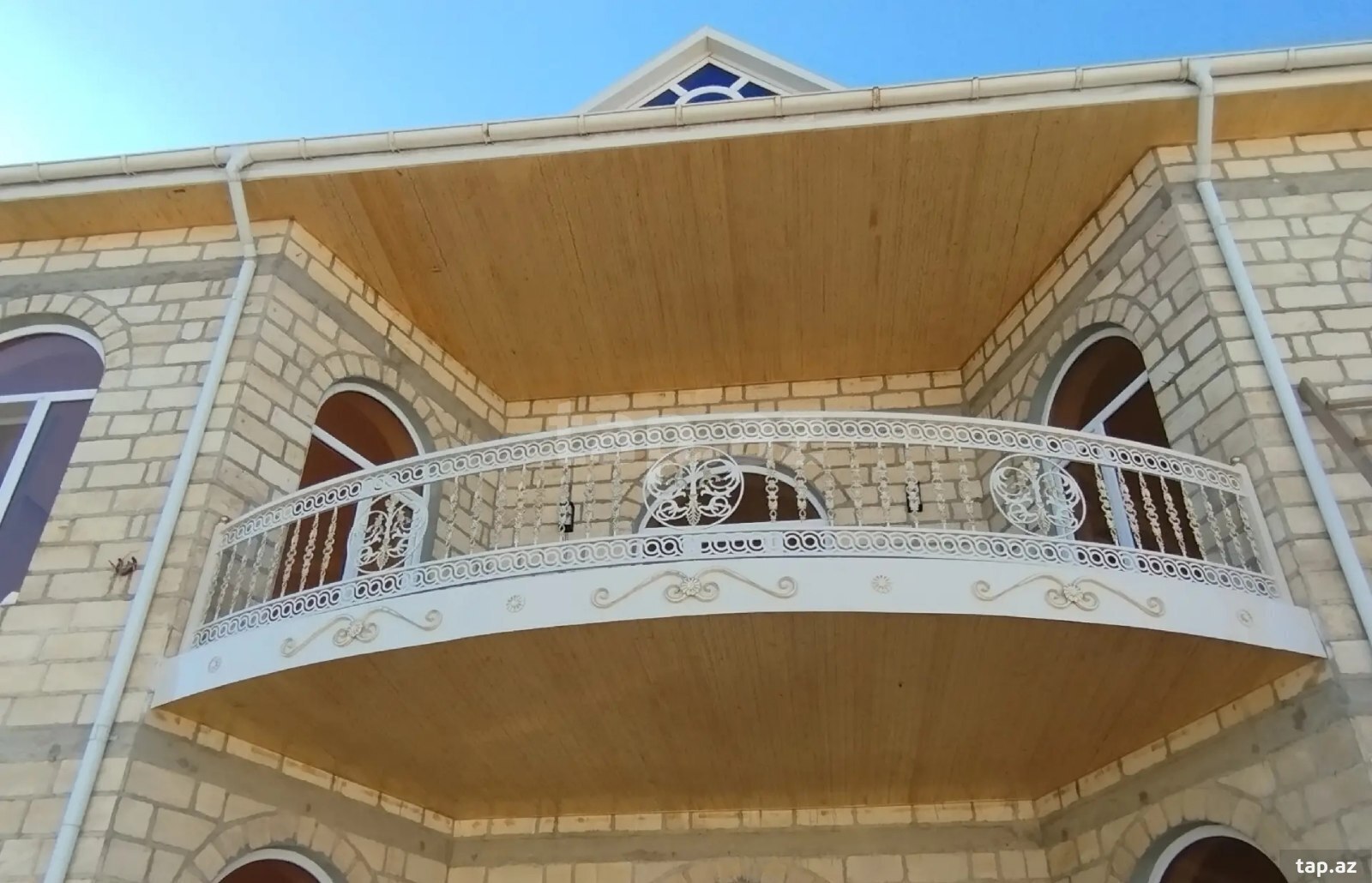 Dəmir barmaqlıqlar və məhəccərlər (20)