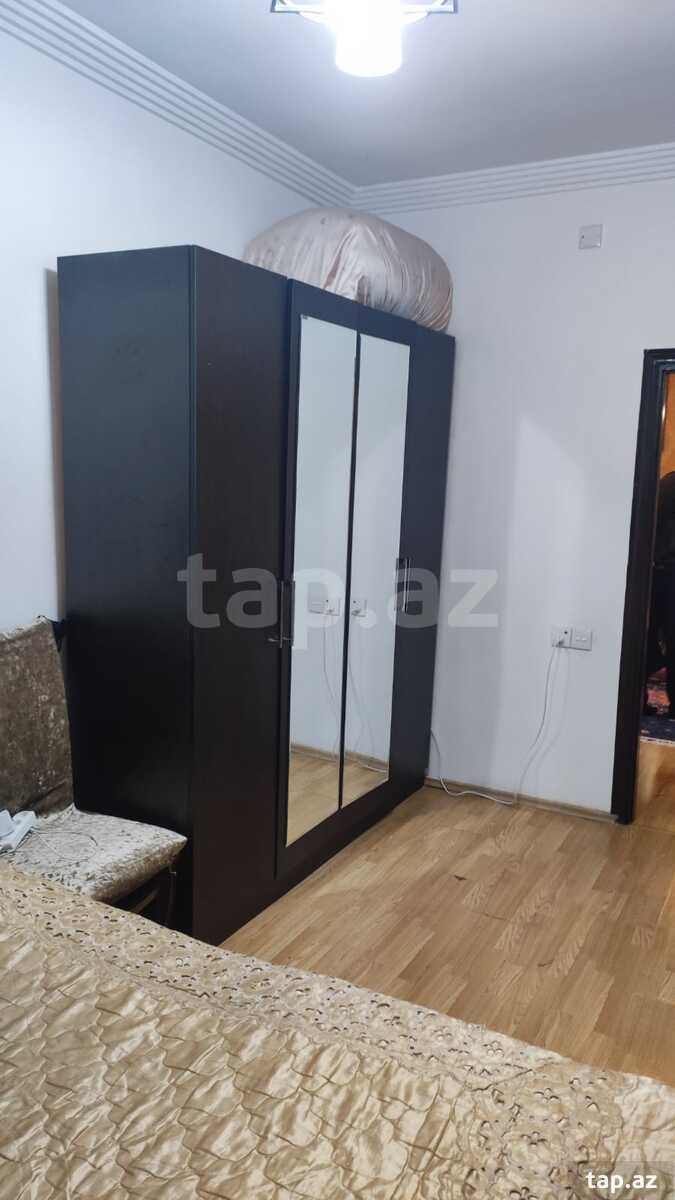 2-otaqlı mənzil, Hüseyn Seyidzadə küç., 80 m²