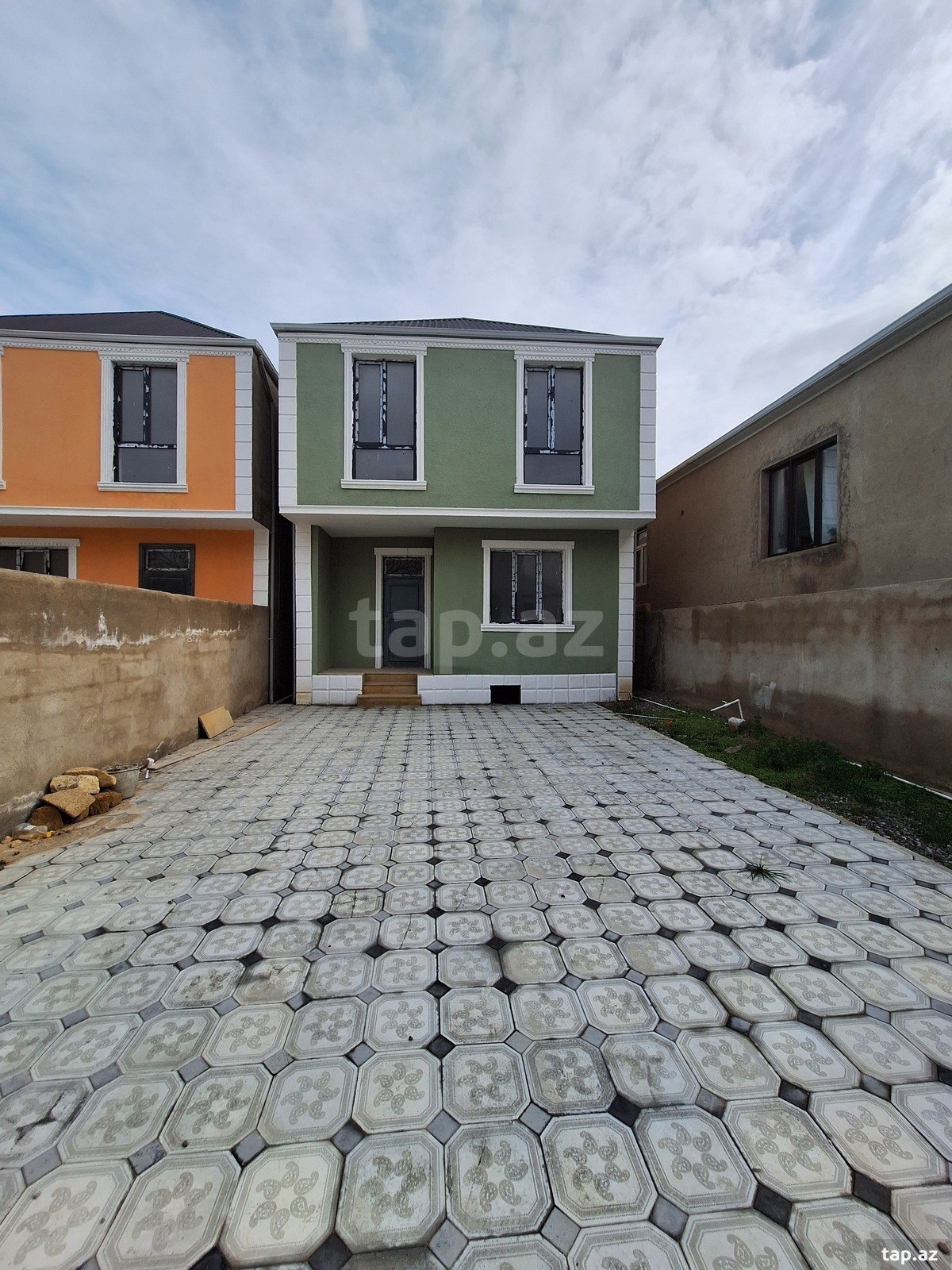 4 otaqlı həyət evi satılır, Sumqayıt