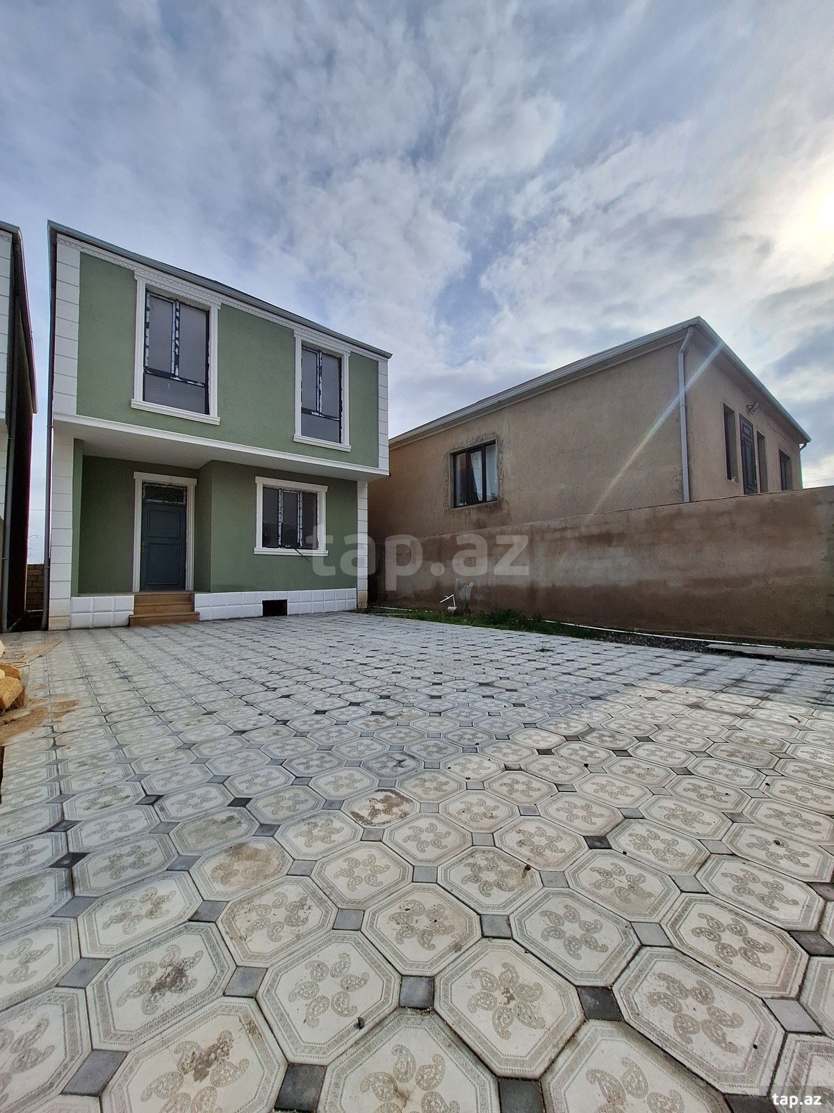 4 otaqlı həyət evi satılır, Sumqayıt