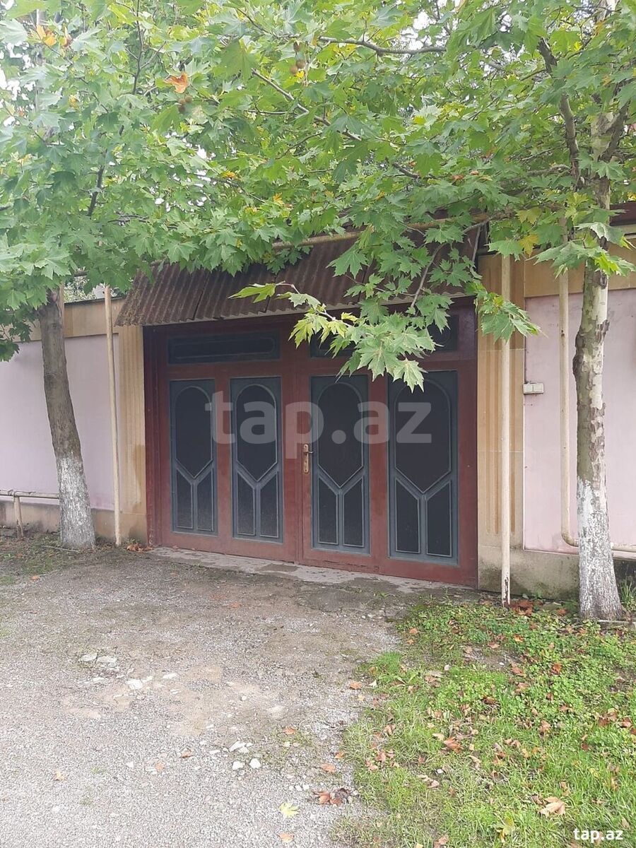 Həyət evi, Nabran qəs. (18)