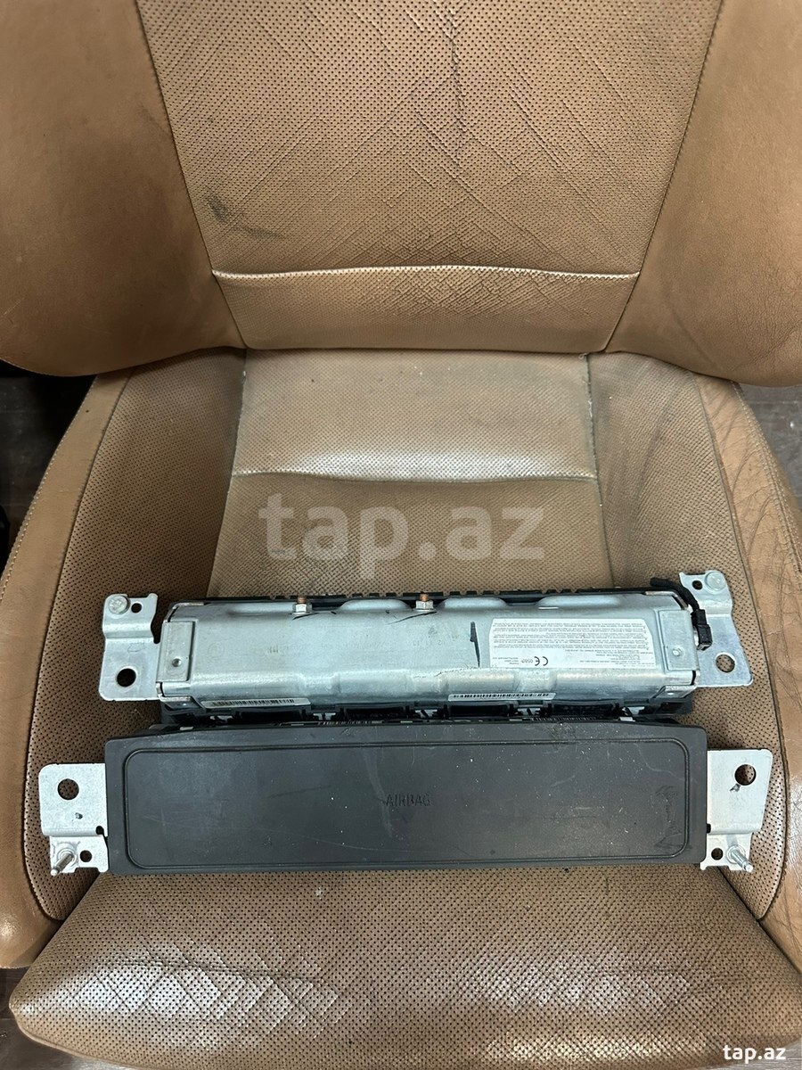 BMW F30 dizlik airbag