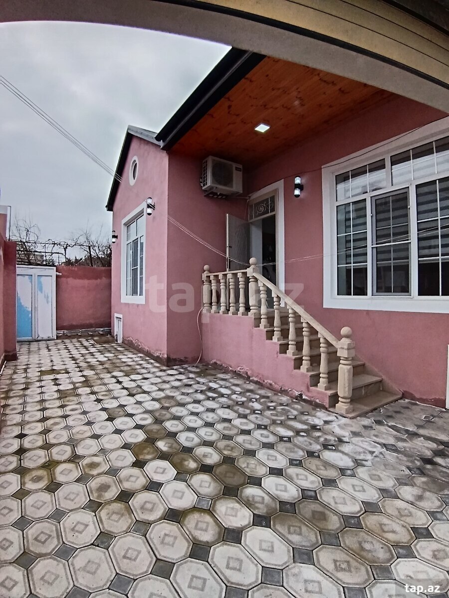 Həyət evi, Binə qəs. (2)