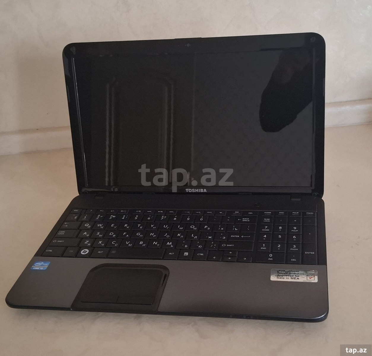 Noutbuk Toshiba (3)