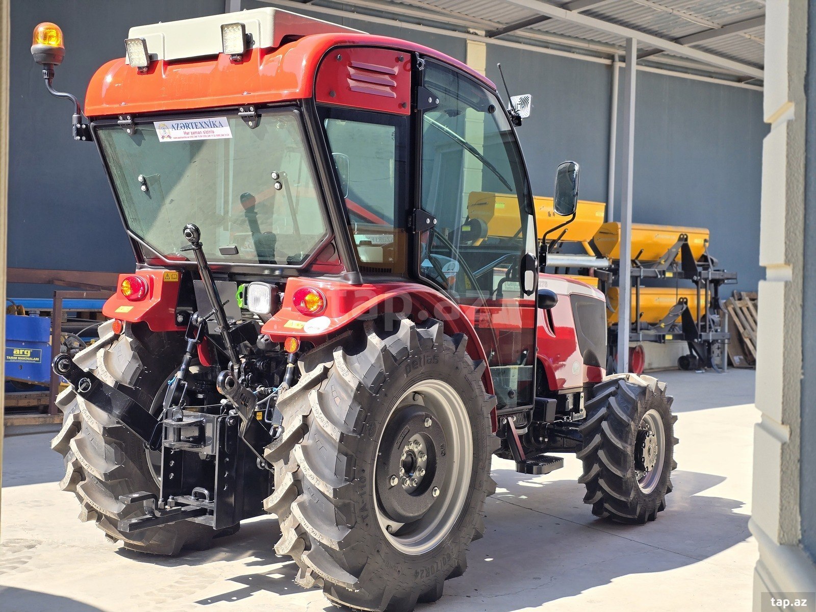 Bağ traktoru Tümosan 5275, 2025 il (3)