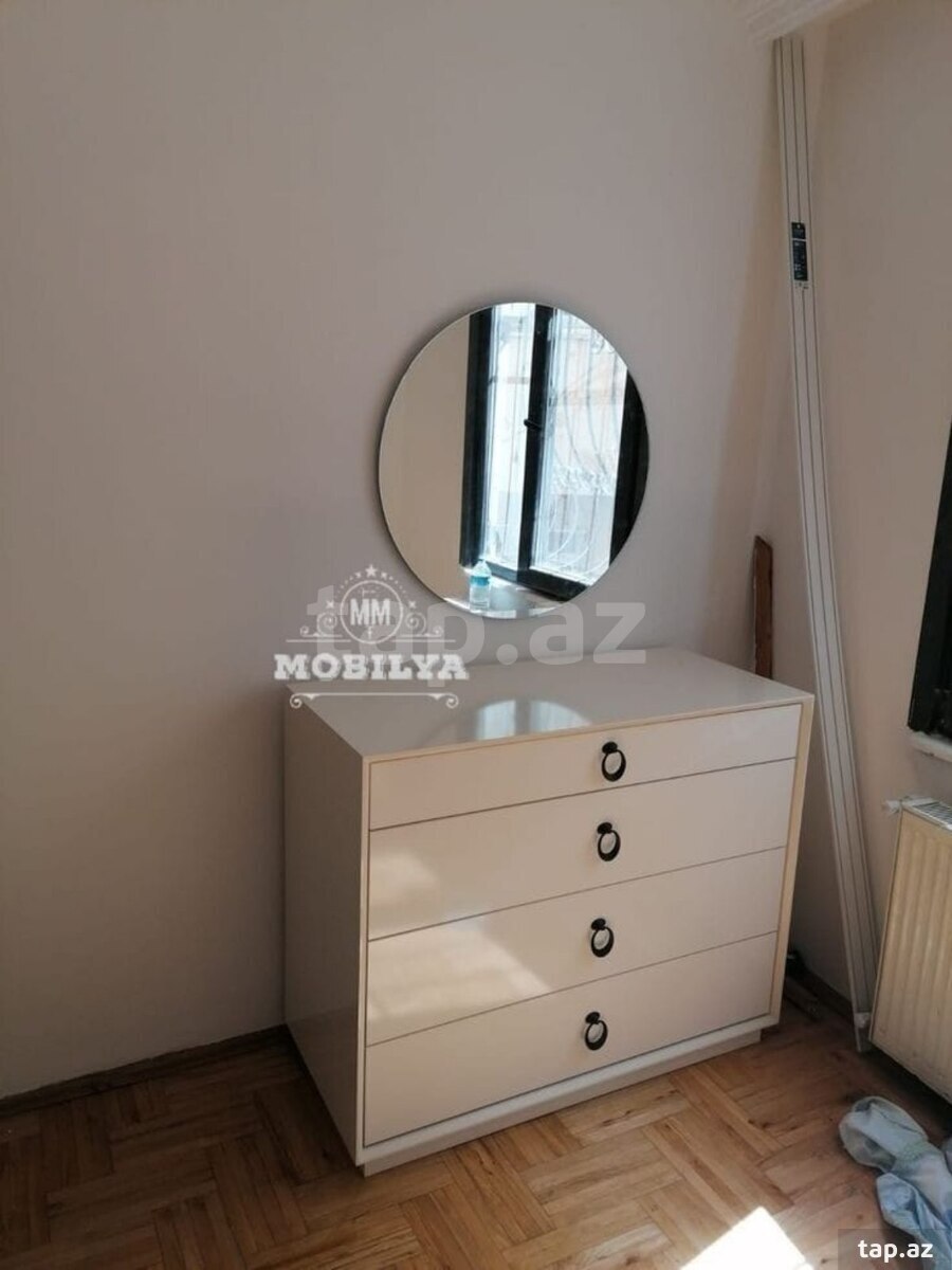 Güzgülü komodlar