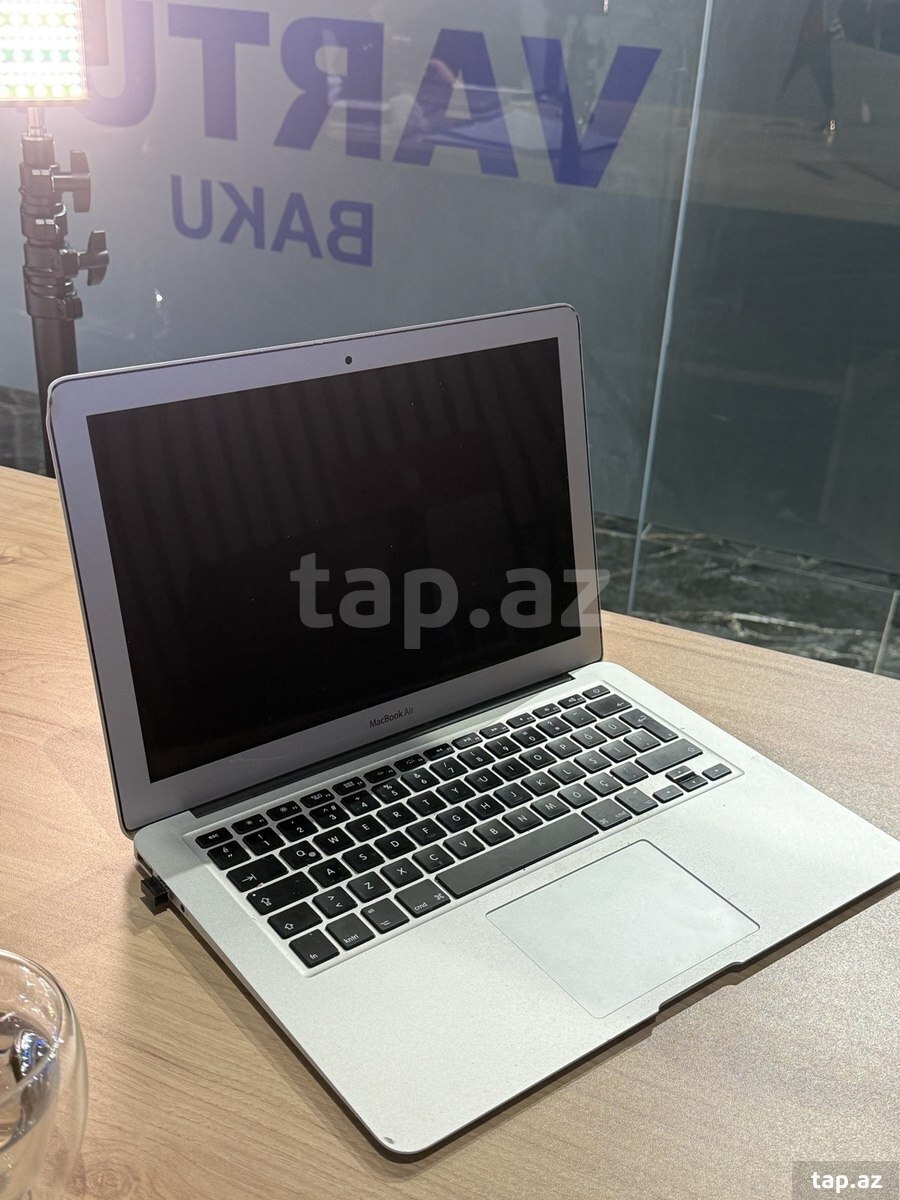 Apple MacBook Air