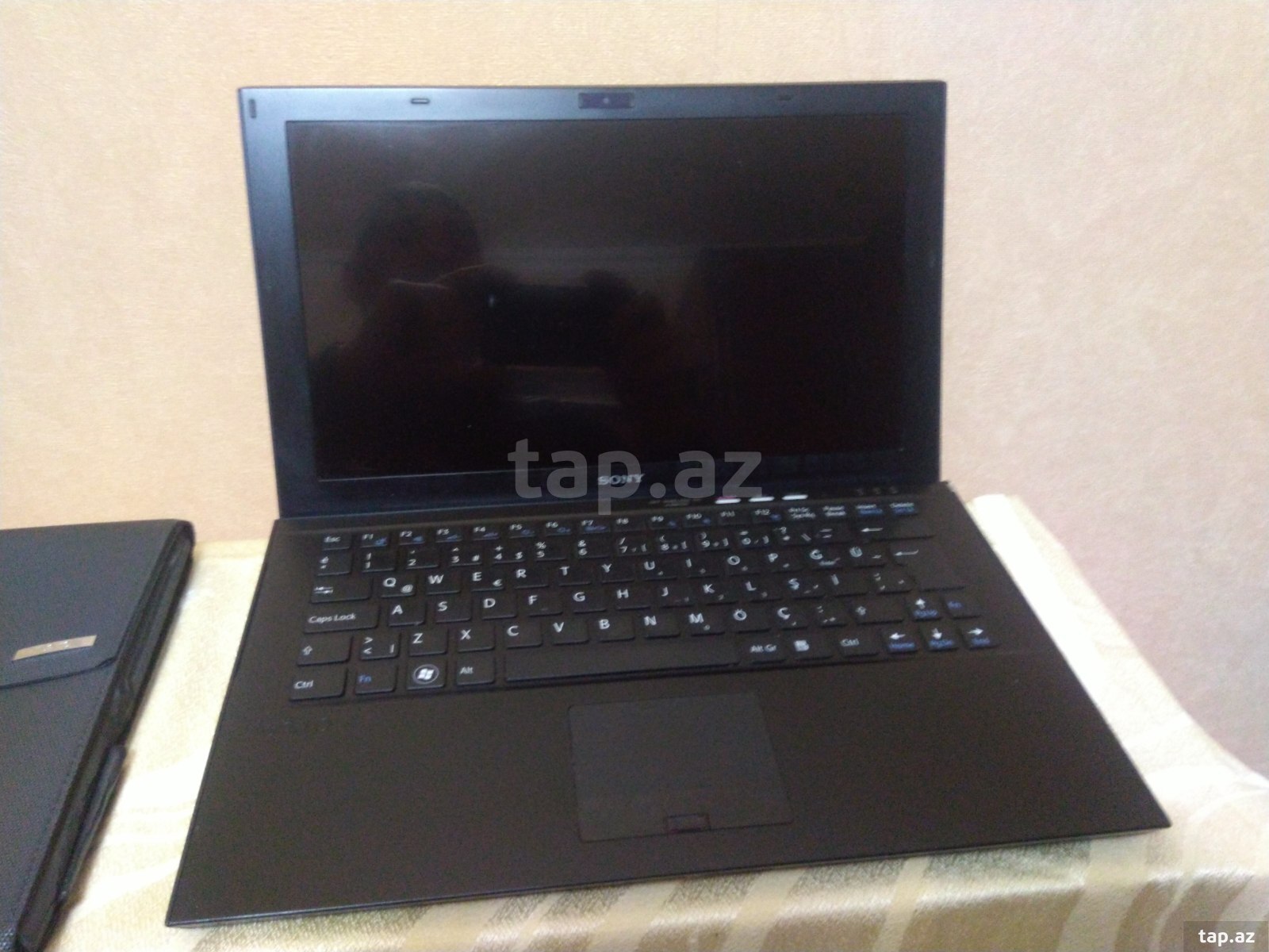 Noutbuk Sony (2)