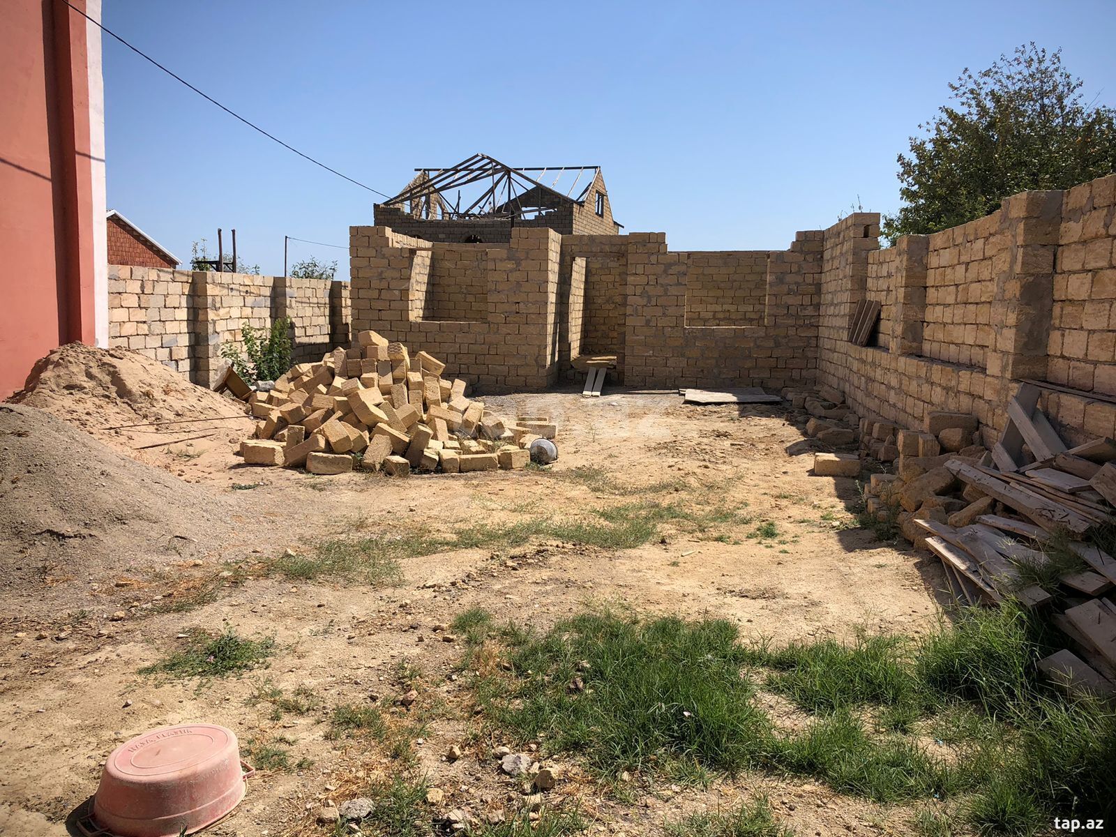 3 sot torpaq sahəsi, Saray qəs. (3)