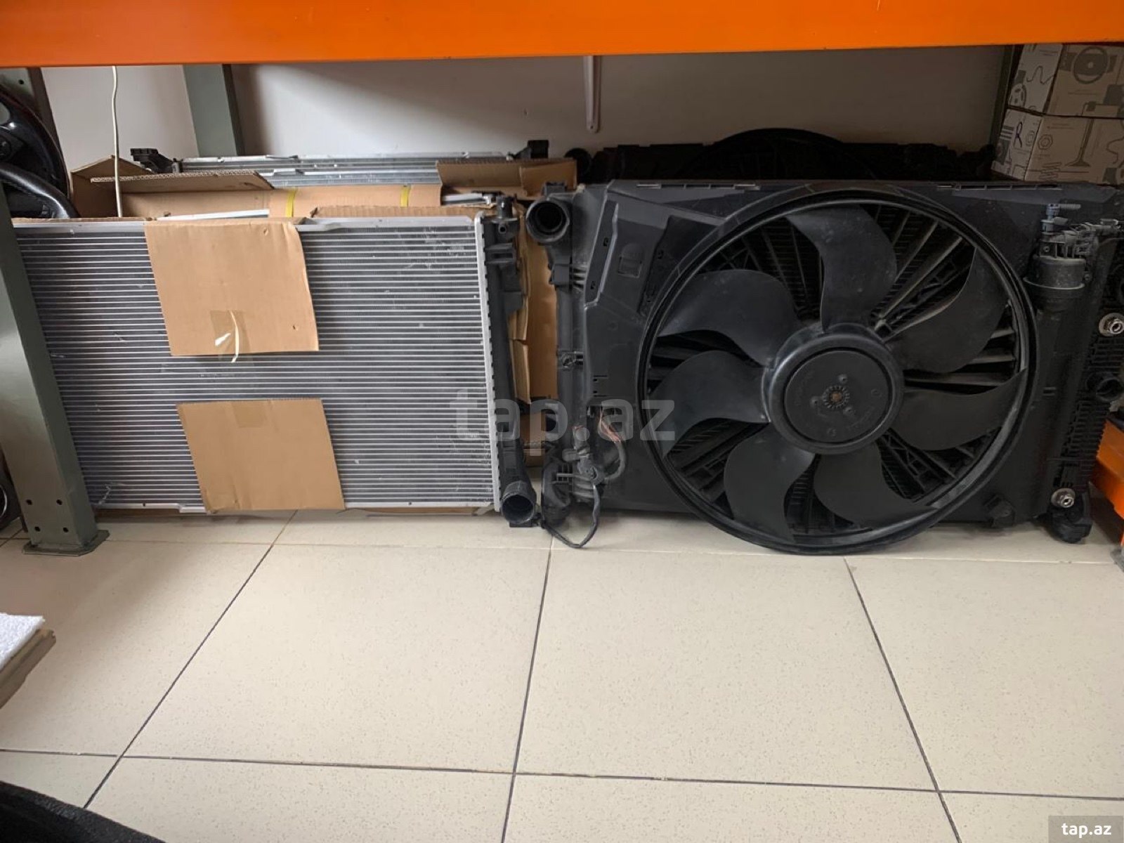 "Mercedes" su radiatoru  (2)