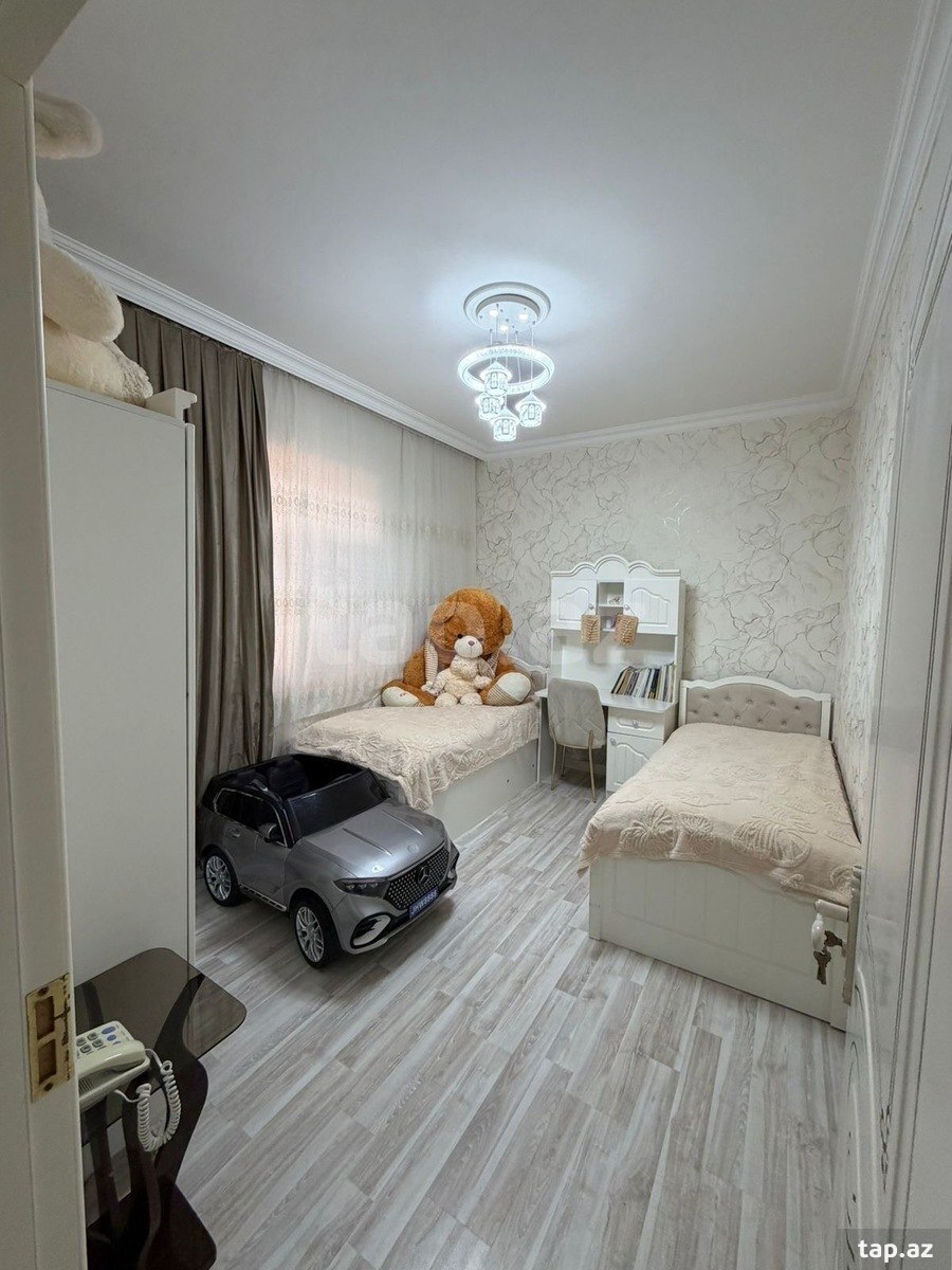 Həyət evi, Neftçilər m. (11)