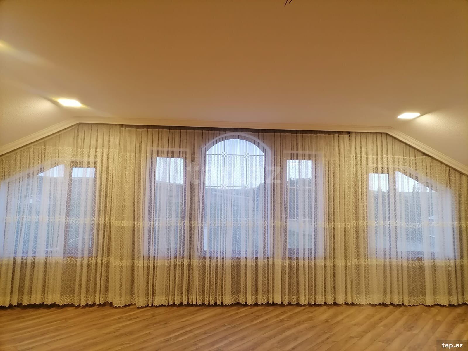 Villa kirayə verilir, Quba r. (14)