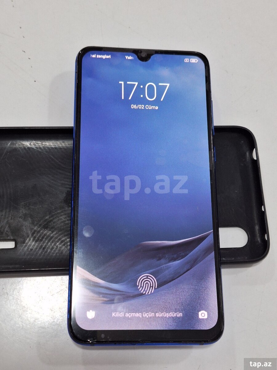 Xiaomi Mi 9 Lite Aurora Blue 128GB/6GB (4)