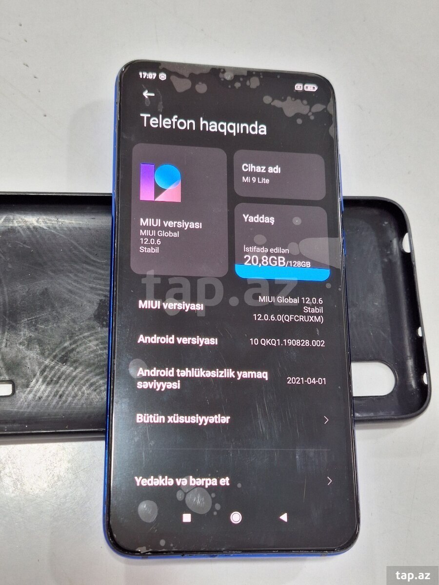 Xiaomi Mi 9 Lite Aurora Blue 128GB/6GB (3)