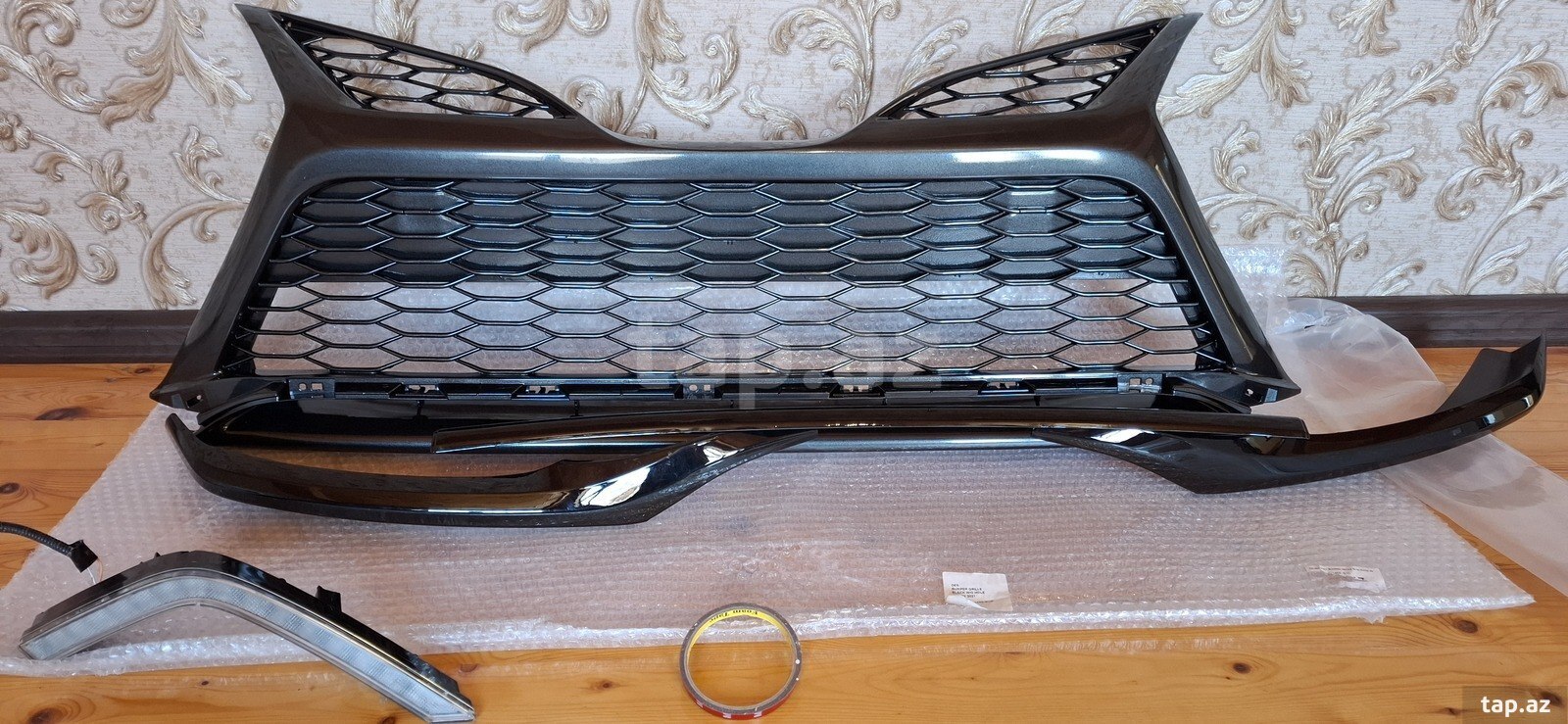 Toyota Camry 2021-2024 radiator barmaqlığı (3)